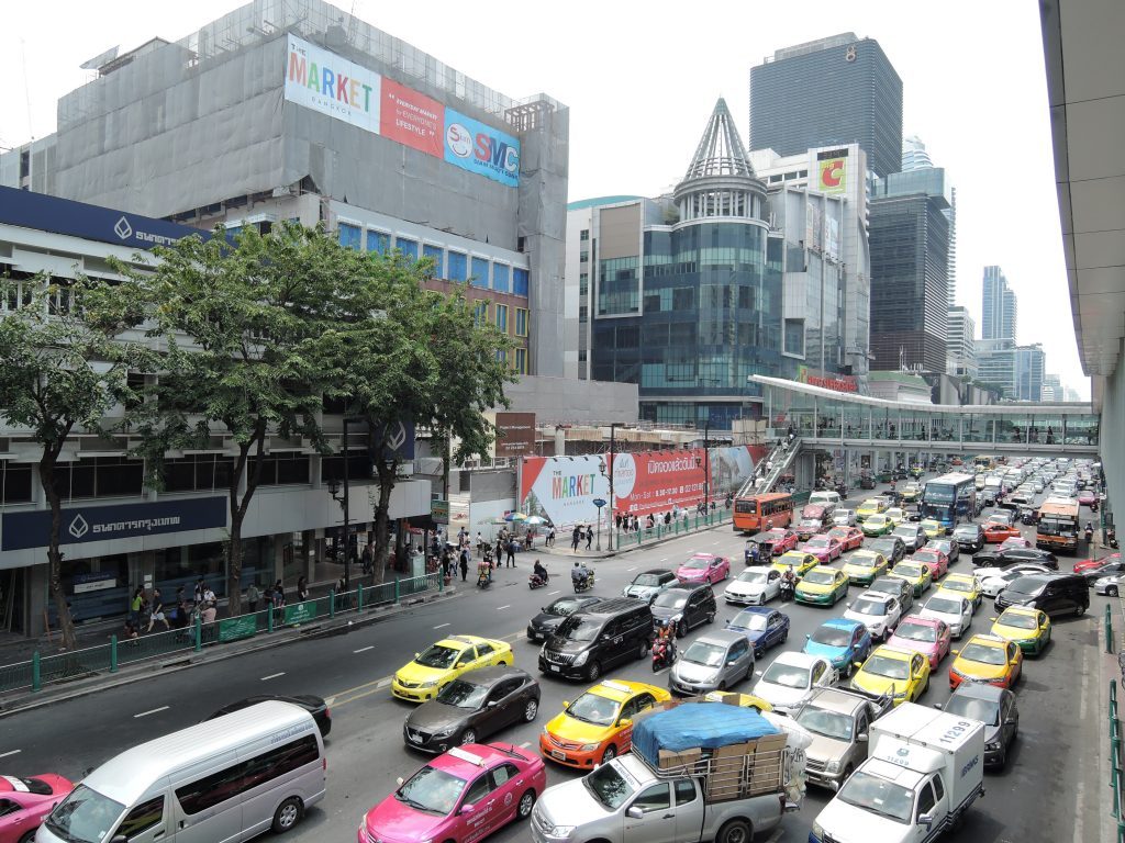 タイの首都バンコク 無電柱化の街並みと施工方法をお伝えします 無電柱化の独立系企業 株式会社ジオリゾーム